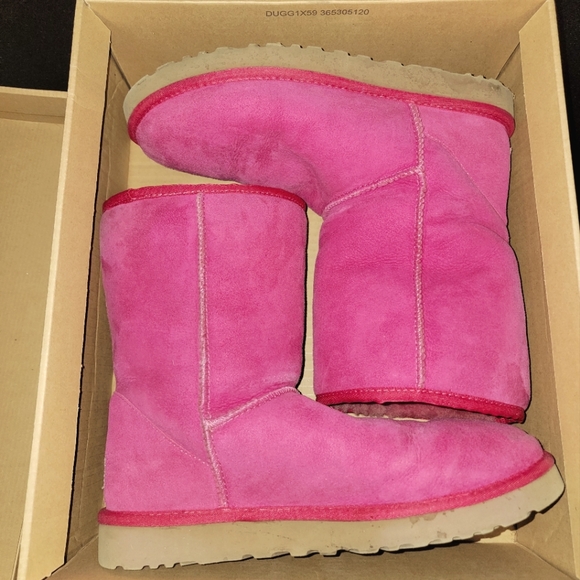 UGG Shoes - Classic Short | UGG Australia